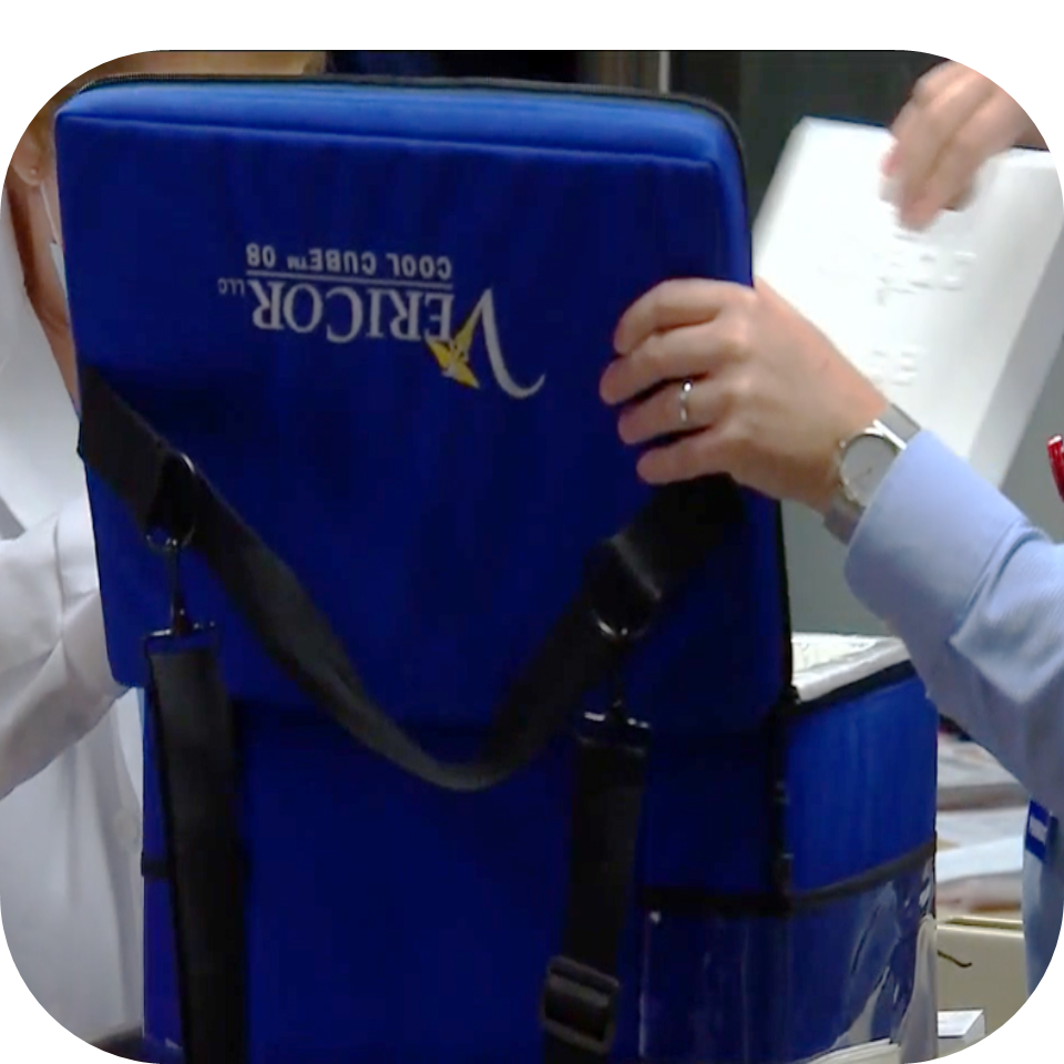 CoolCubeTop Vaccine cooler for transport and field storage for mobile clinics